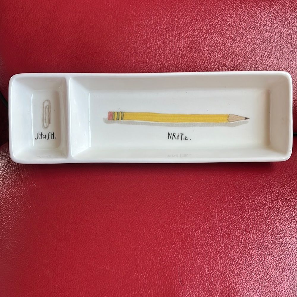 New Magenta office organizer